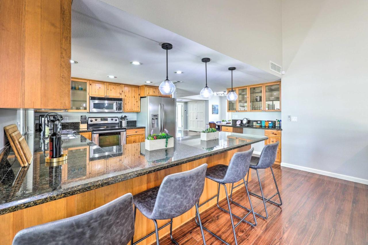 Holiday home Sunny With Heated Pool And Patio Scottsdale