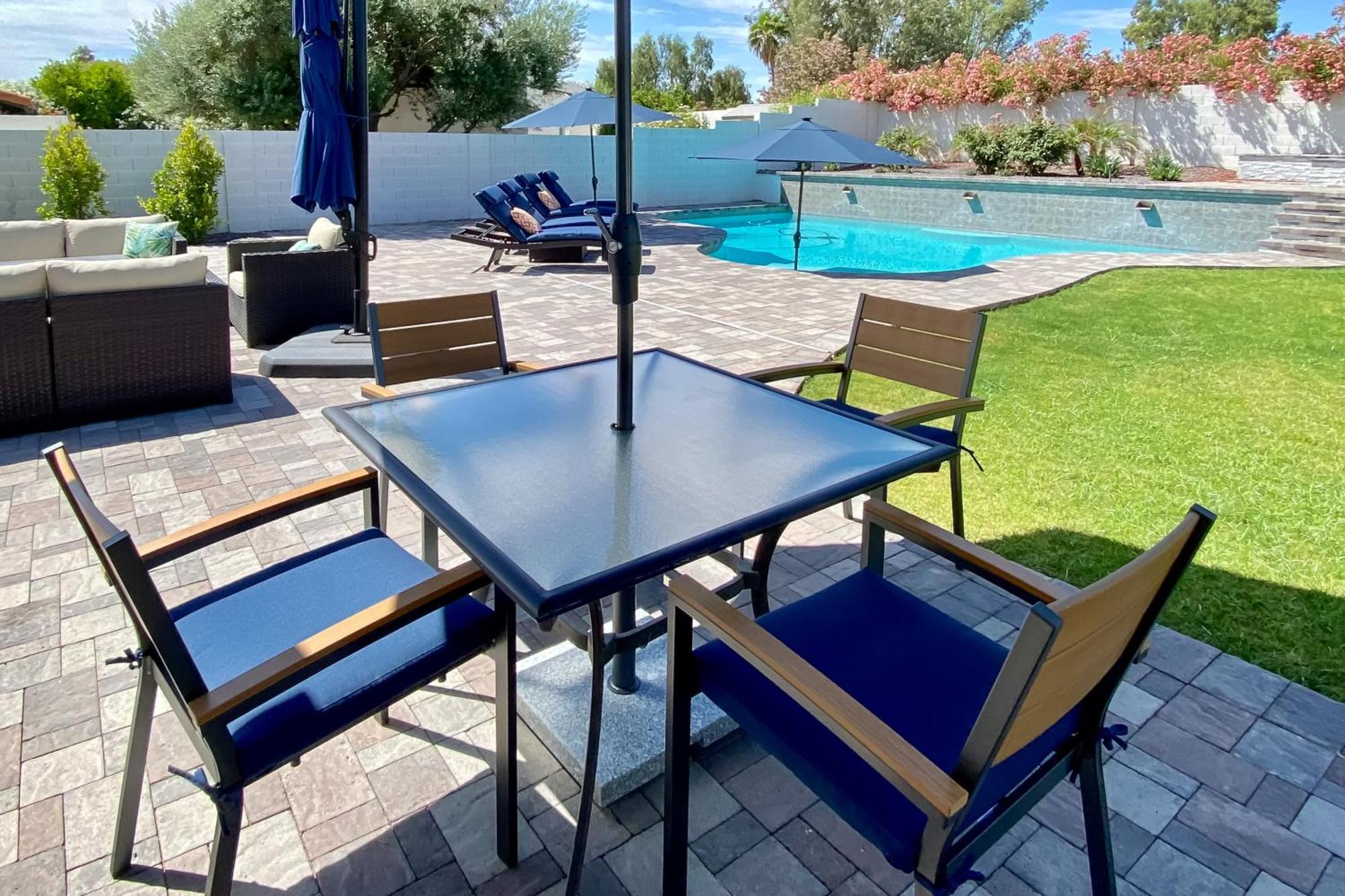 Holiday home Sunny With Heated Pool And Patio Scottsdale